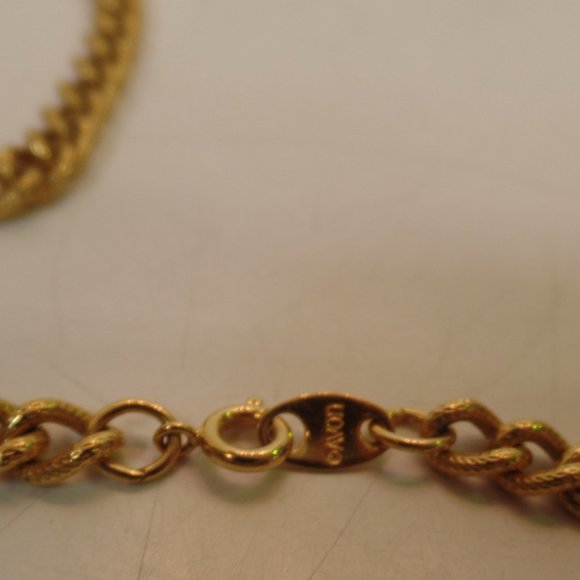 Vintage AVON Faux Pearl Bug/Scarab Goldtone Necklace & Pendant 18" - Picture 12 of 16